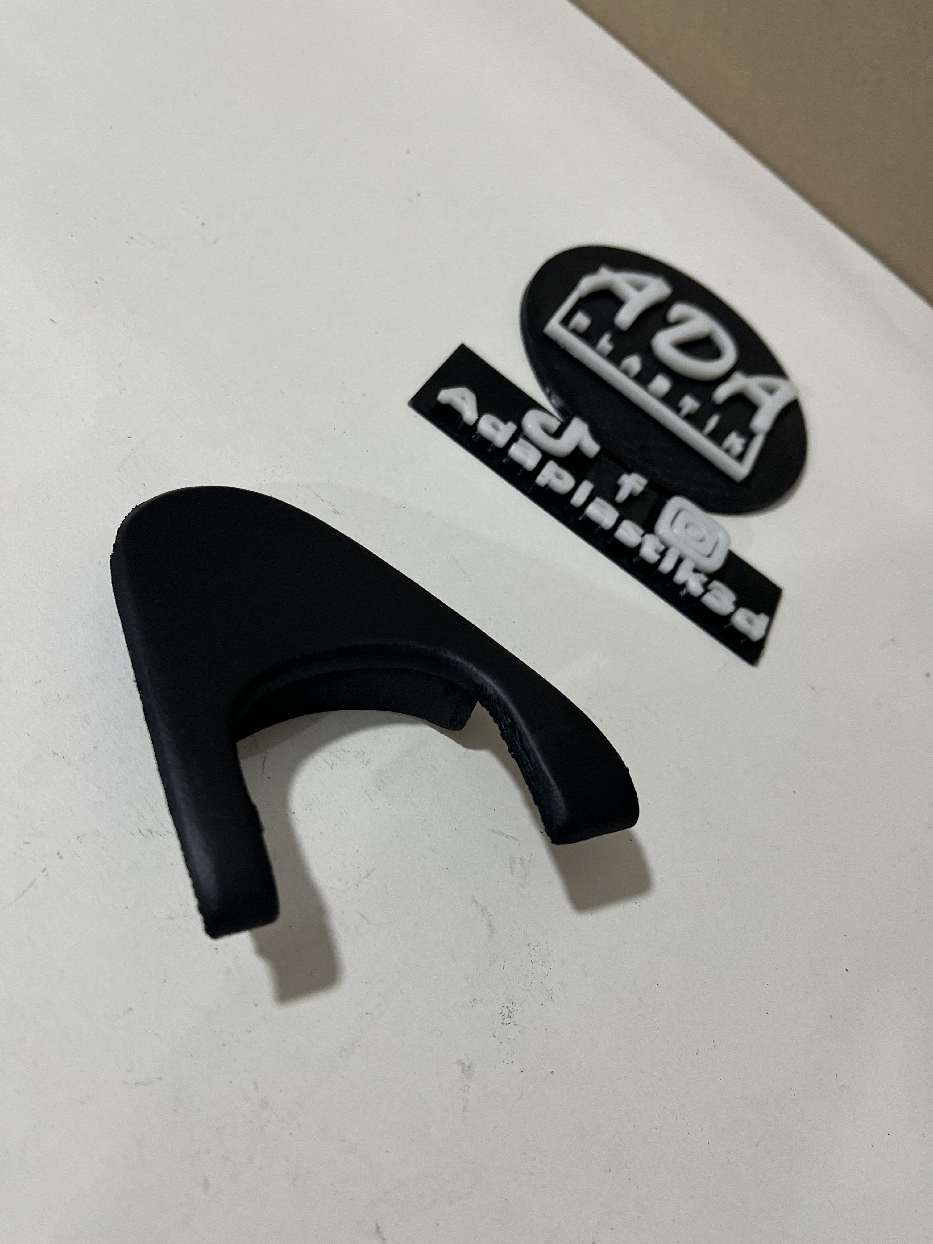Nissan Navara Uyumlu Kapı Kolu Çerçevesi
