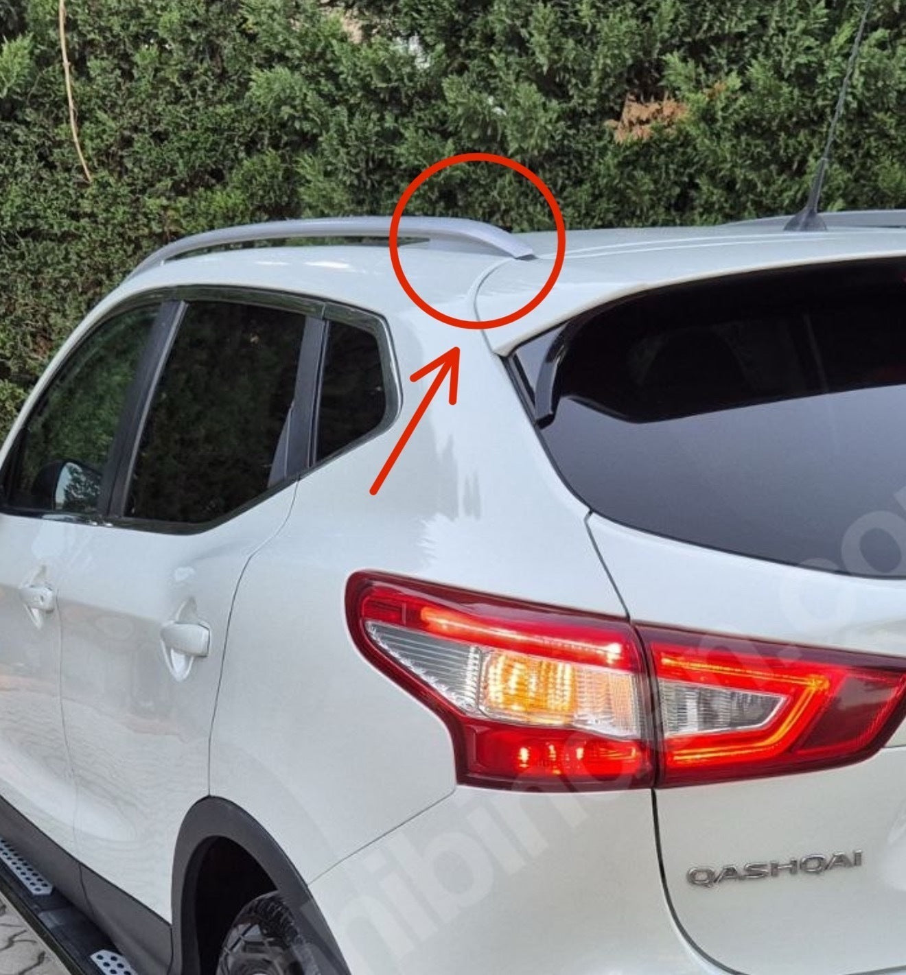 Nissan Qashqai Tavan Uyumlu Çıtası Arka Kapağı