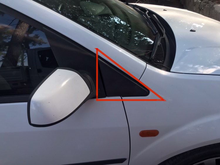 Ford Fiesta Uyumlu Ayna Üçgeni