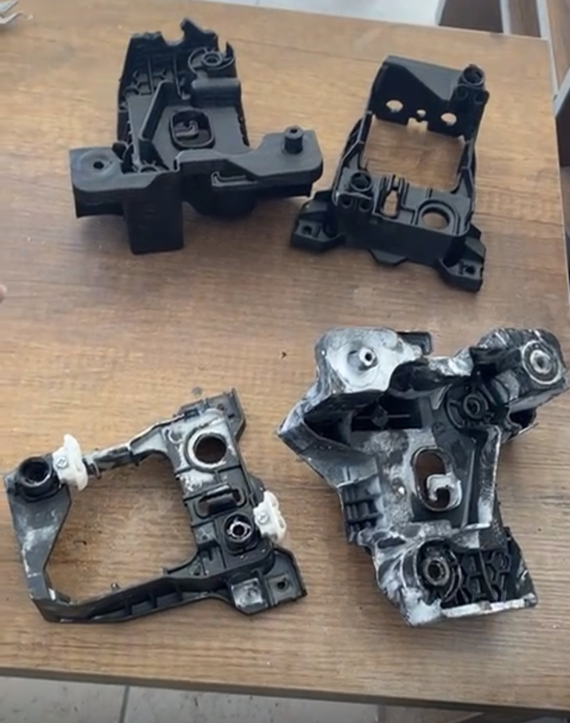 Yamaha Yzf R7 Uyumlu Arka Far Tutucu