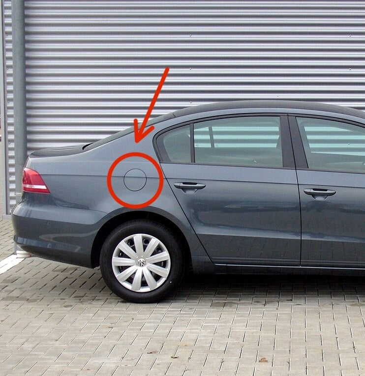 Volkswagen Passat B7 Yakıt Depo Uyumlu Kapağı
