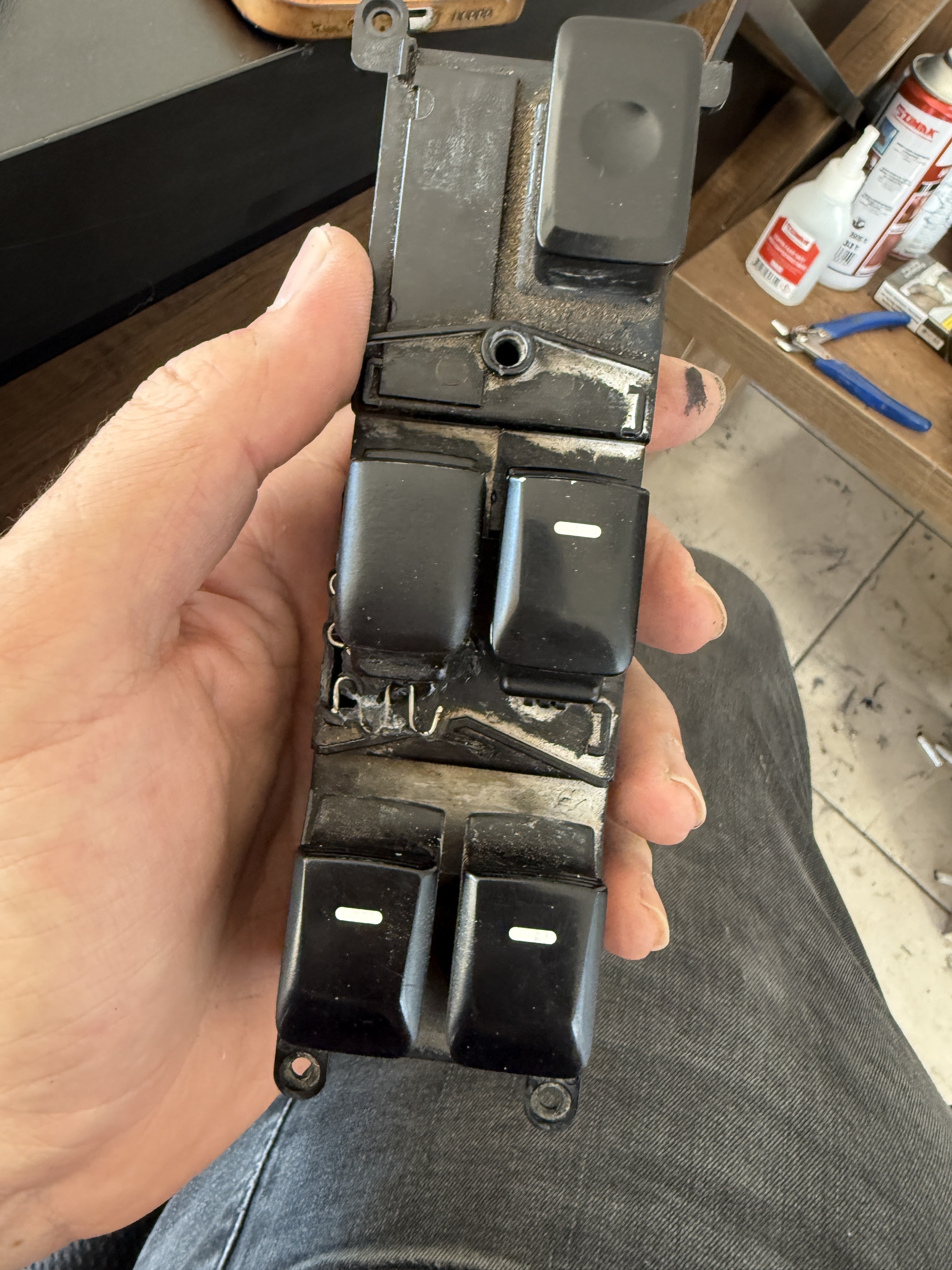 Kia Rio Uyumlu Cam Açma Düğmesi