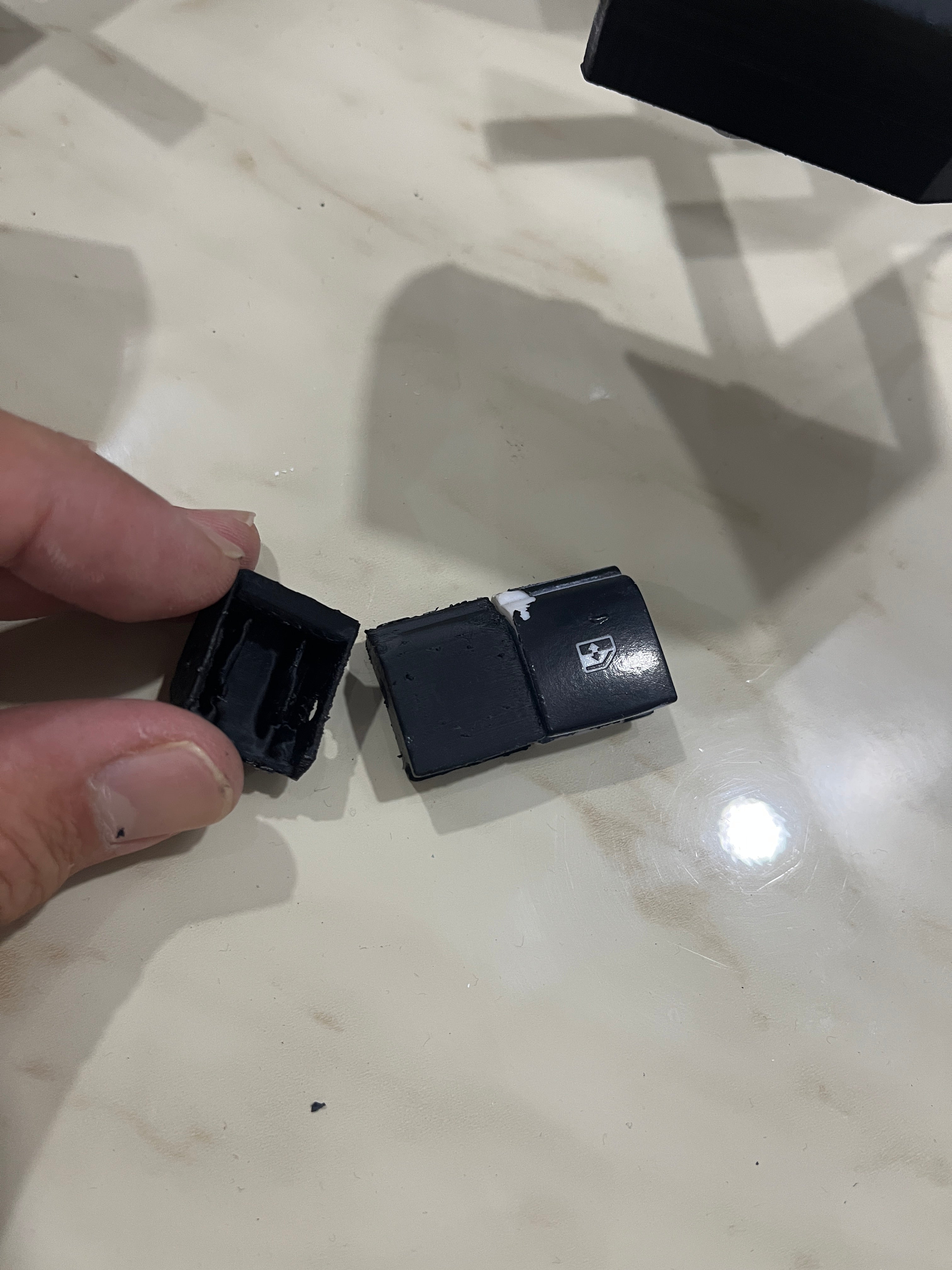 Chevrolet Aveo Uyumlu Cam Düğmesi