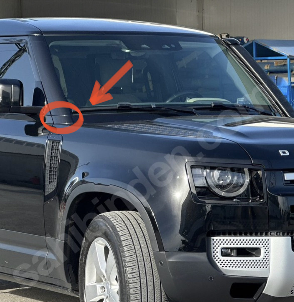 Land Rover Defender Uyumlu Ön Direk Kapağı