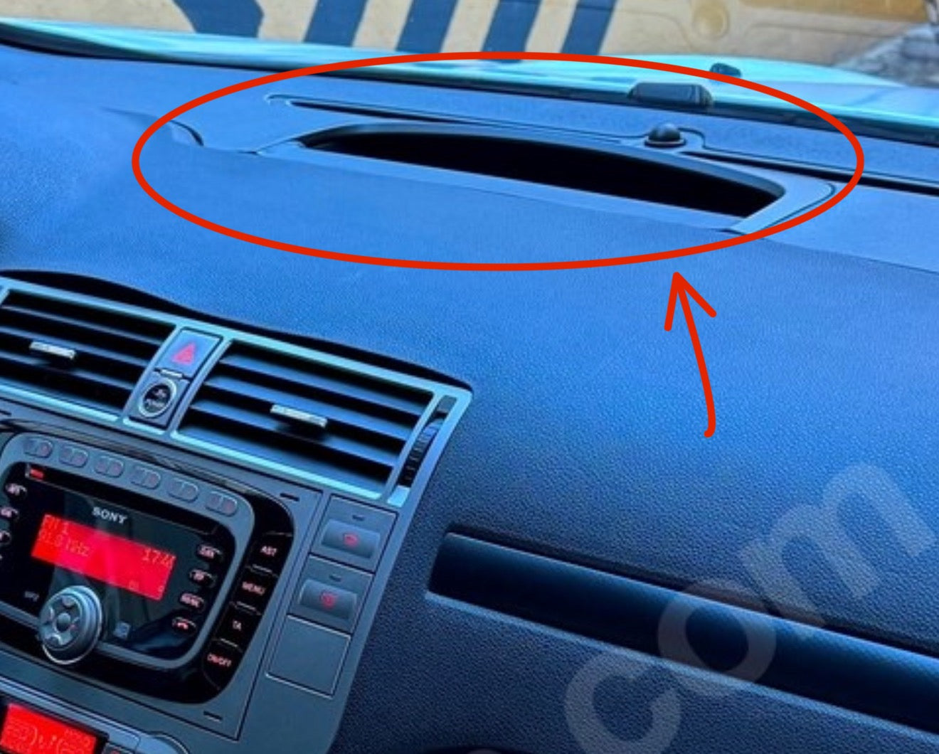 Ford Kuga Gösterge Uyumlu Kapağı