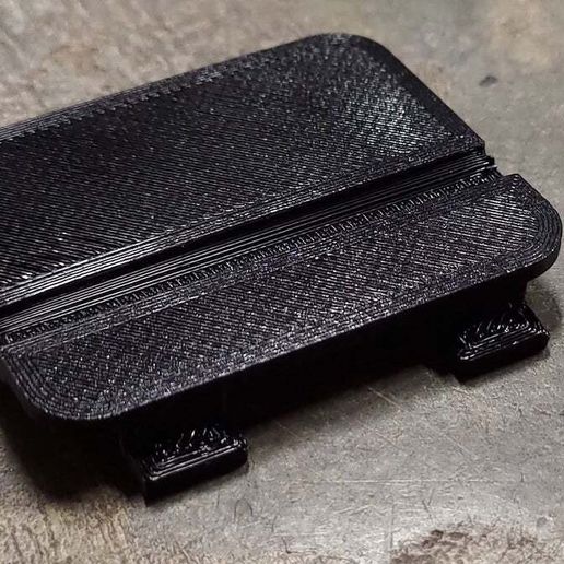 BMW E90 Arka Tampon Çekme Kancası Kapağı