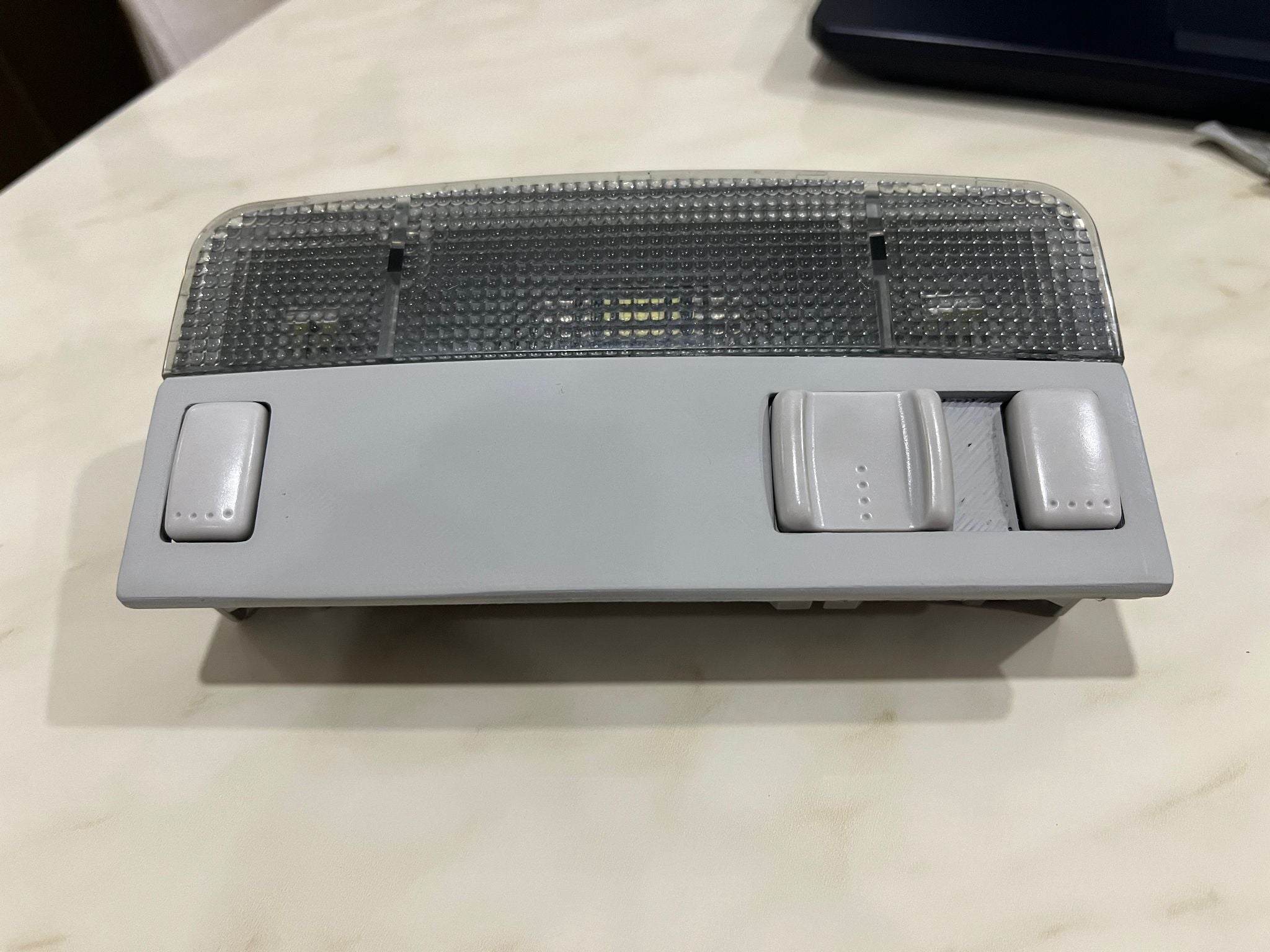 Skoda Fabia Tavan Lambası Uyumlu Kapağı
