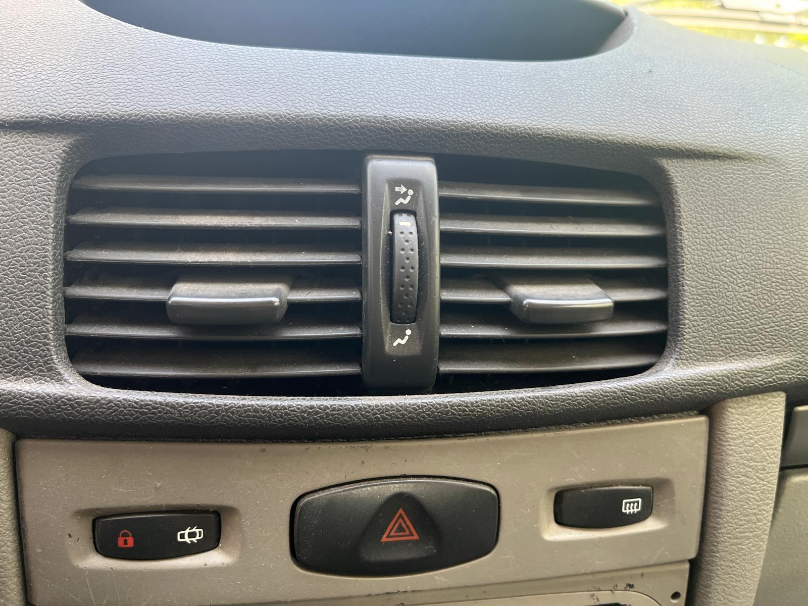 Renault Symbol Thalia Uyumlu Kalorifer Izgaraları