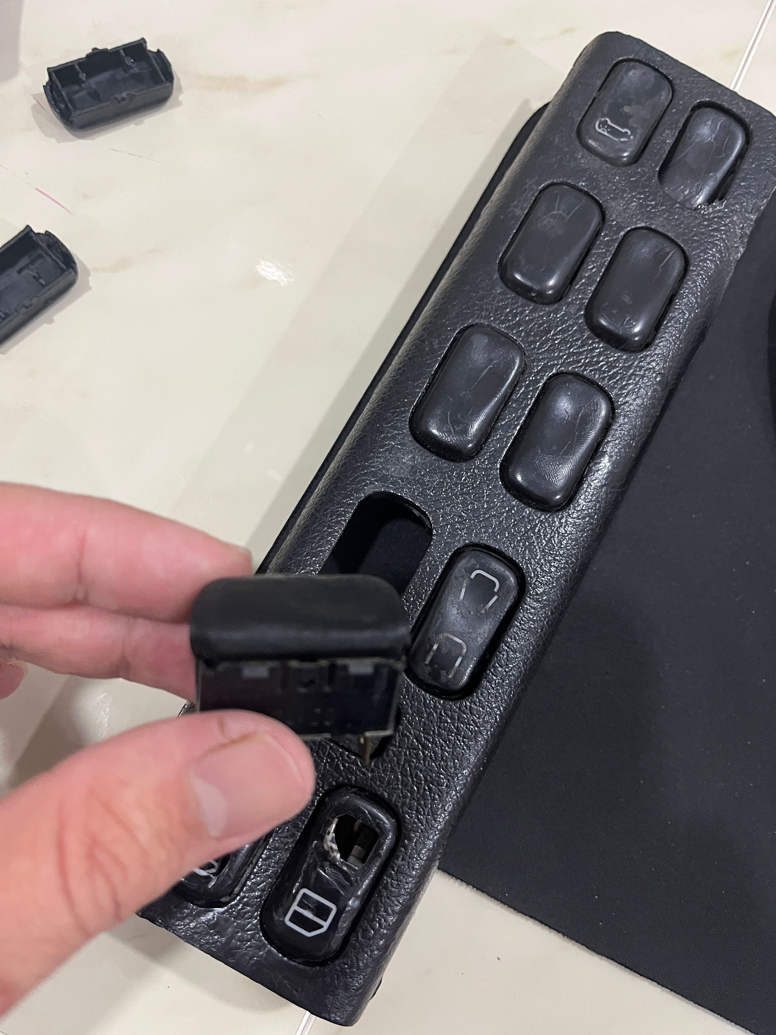 Mercedes Vaneo W414 Window Uyumlu Cam Düğmesi