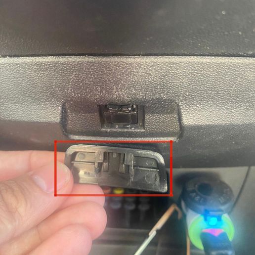 Hyundai Accent Era Uyumlu Sigara Çakmağı Kapağı