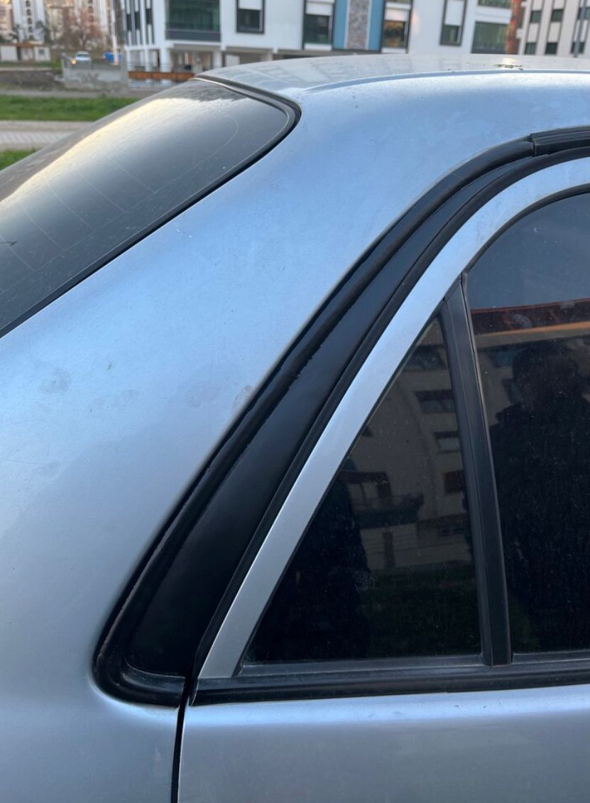 Toyota Corolla Terra Uyumlu Arka Çamurluk Çıtası