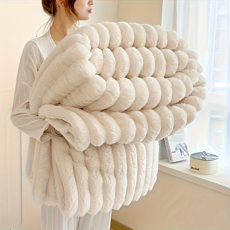 1pc Blanket Soft And Comfortable Faux Rabbit Hair Reversible Blanket Thermal Fleece Blanket Nap Blanket Air Conditioning Blanket Office Outdoor Camping Gift Blanket Perfect For All Seasons