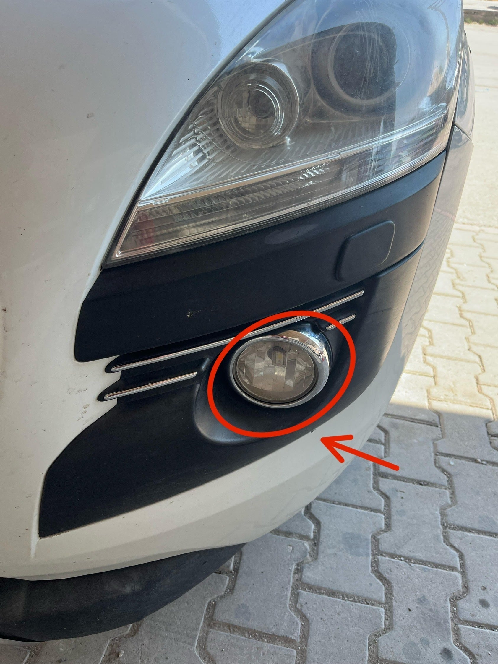 Peugeot 3008 Uyumlu Sis Farı Çerçevesi