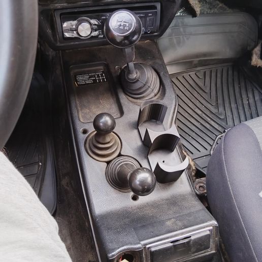 Niva Uyumlu Bardak Tutucu