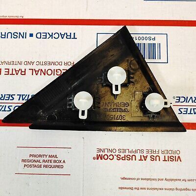 Volvo S40, V50 Uyumlu Triangle Card Clip