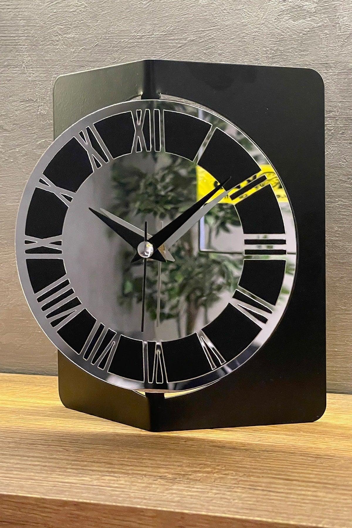 19x15 Cm Metal Material Plexi Numeral Decorative Table Top Clock - Swordslife