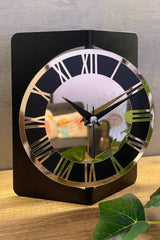 19x15 Cm Metal Material Plexi Numeral Decorative Table Top Clock - Swordslife