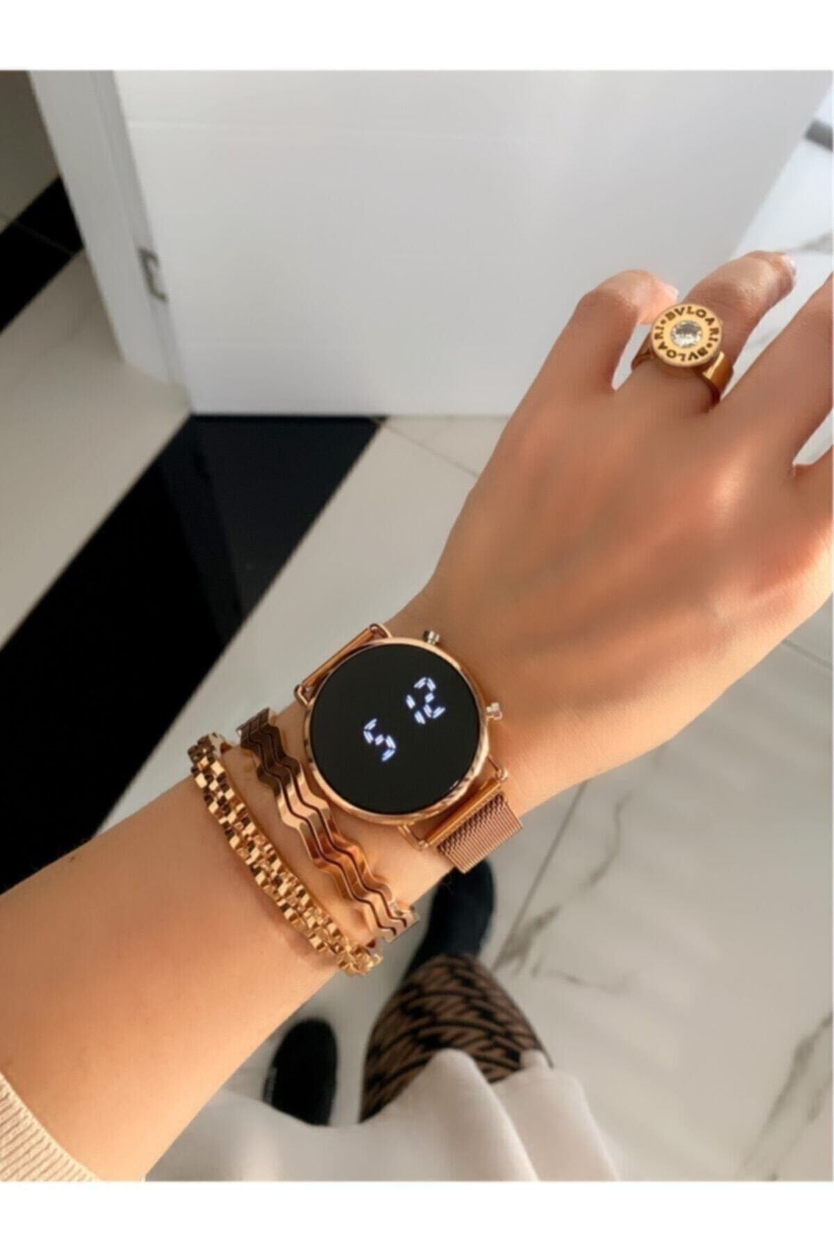 Men&Womensteel Digital Led Mesh Band New Model Wristwatch