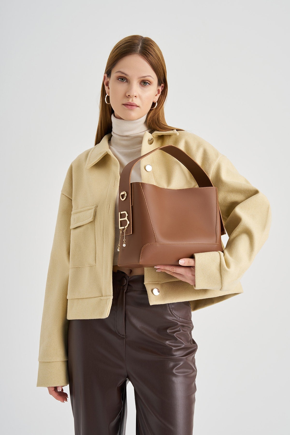 Women'S Hand And Shoulder Bag With Inner Wallet