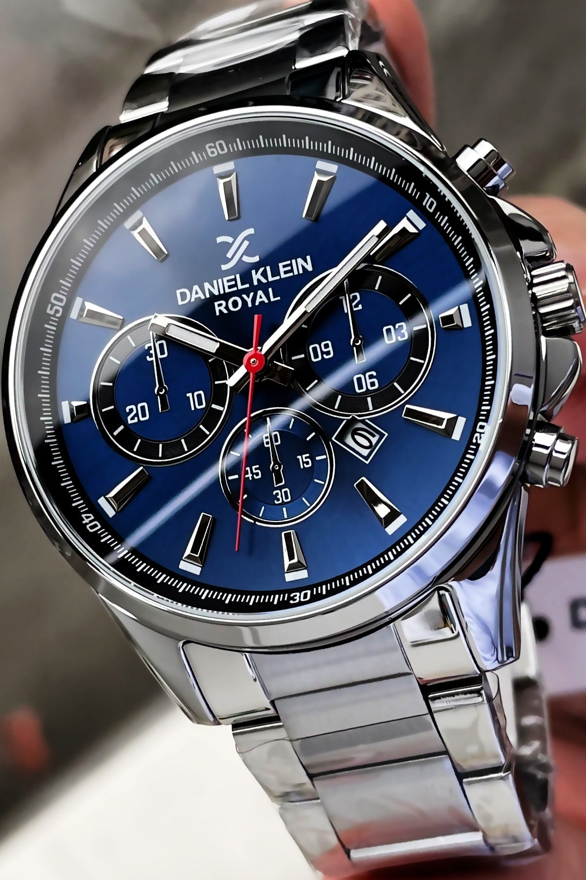 Men'S Wristwatch 3 Atm Waterproof Silver Color Steel Band + Natural Stone Bracelet Elg74