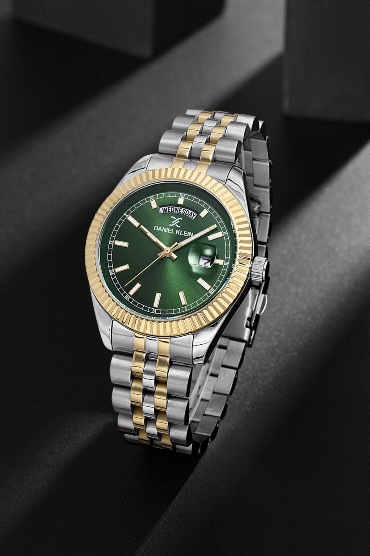 New Season Men's Wristwatch