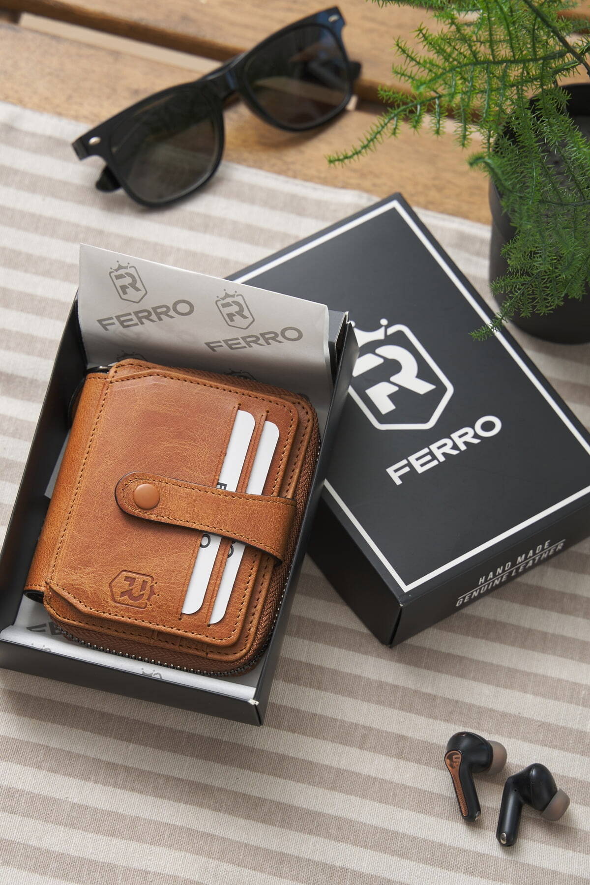 Stylish Genuine Leather Minimal Wallet Card Holder With Ferro Leather Gift Box