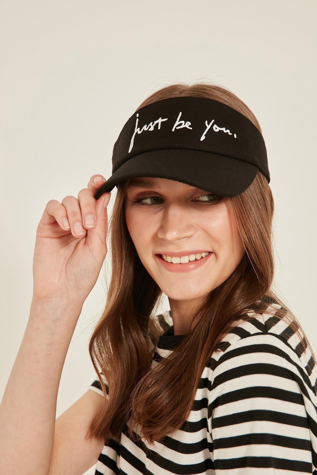 14041 Uv Protected Embroidered Black Tennis Hat