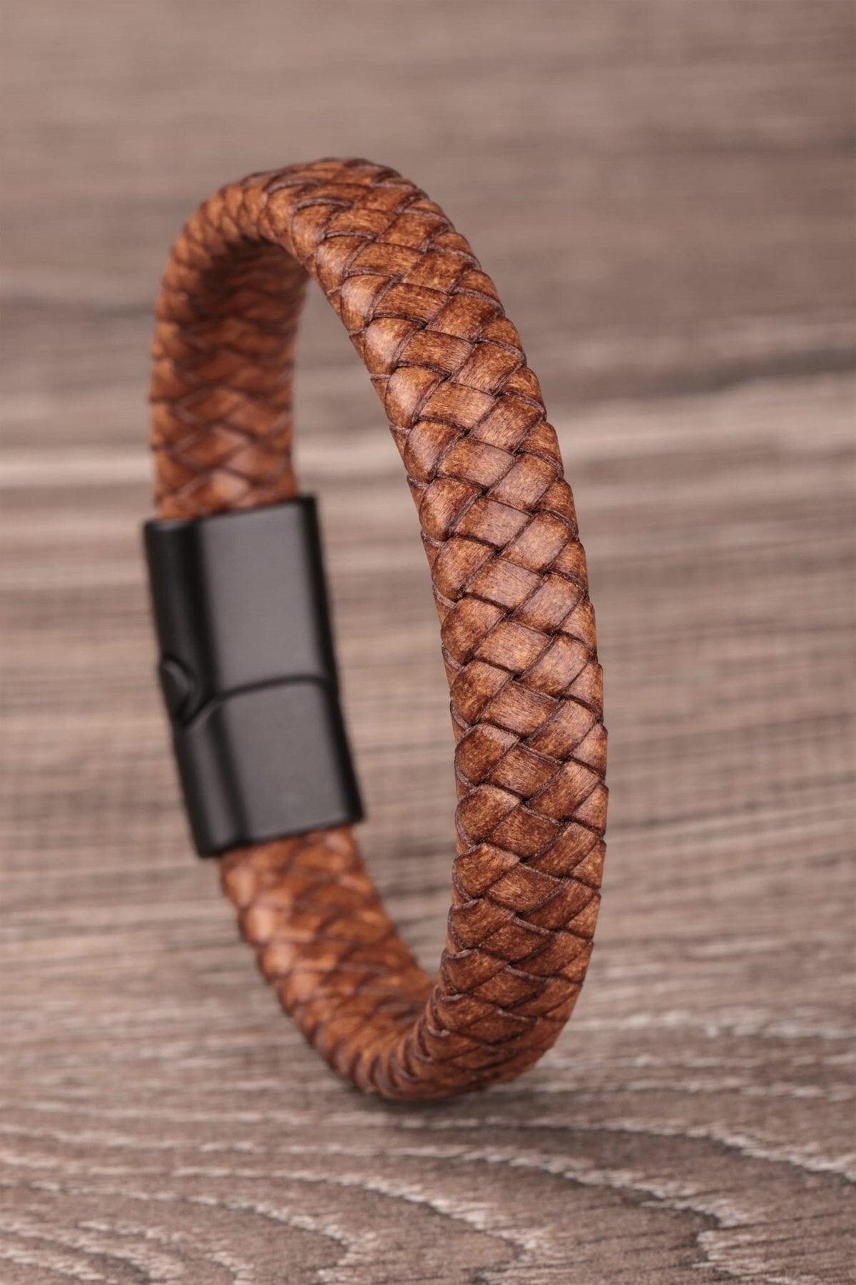 Magnet Genuine Leather Men's Bracelet