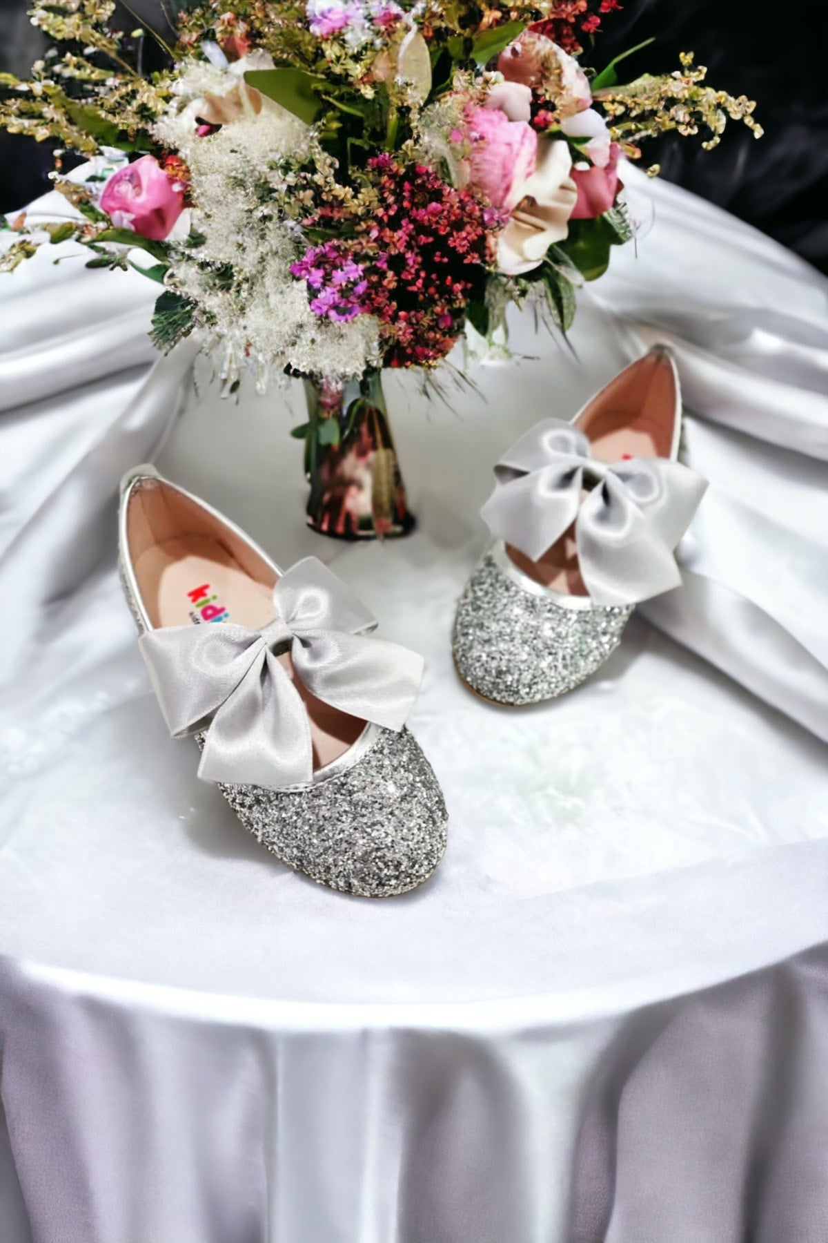 Girl Glass Breaked Butterfly Booth Orthopedic Flats