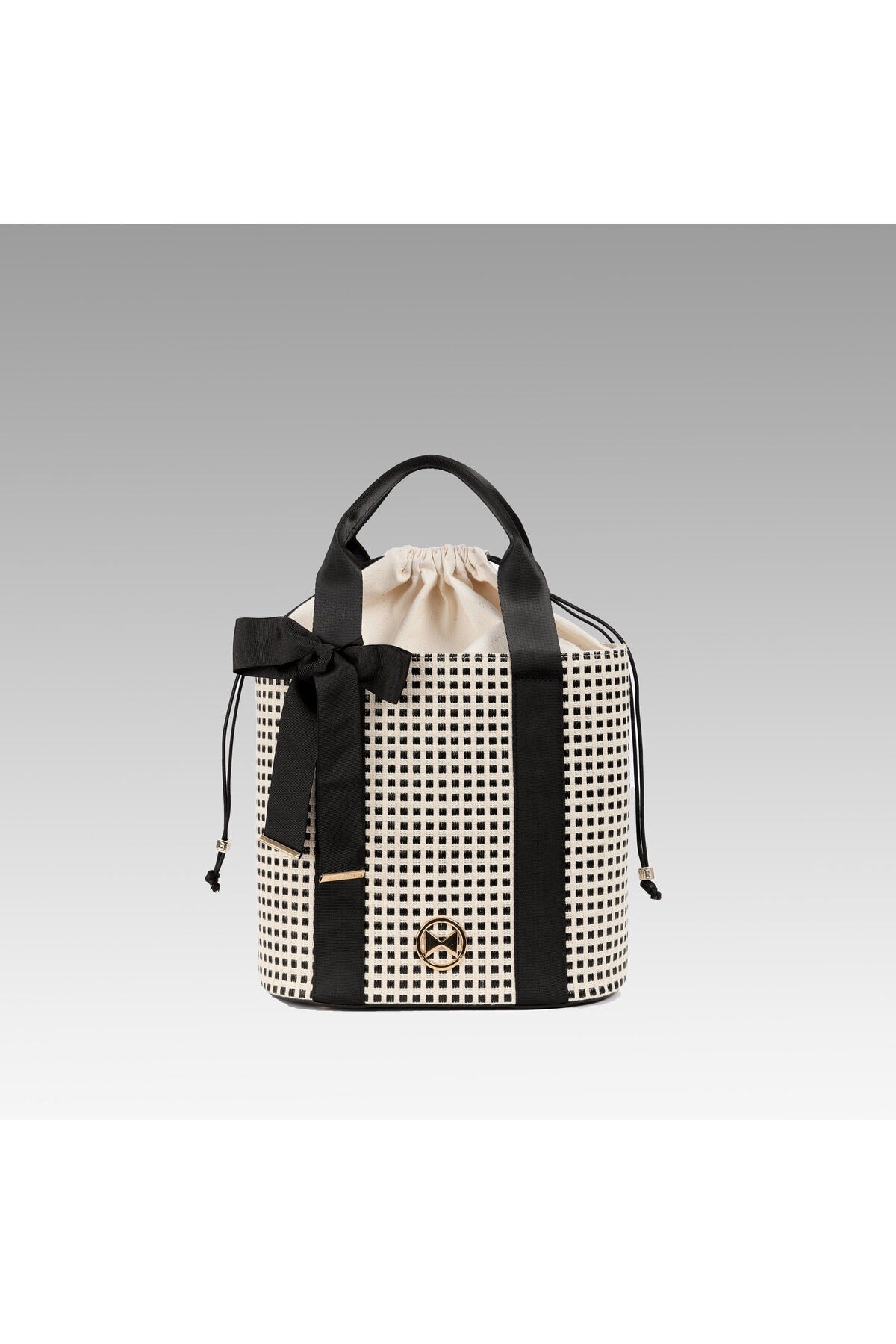 Straw Bucket Handbag