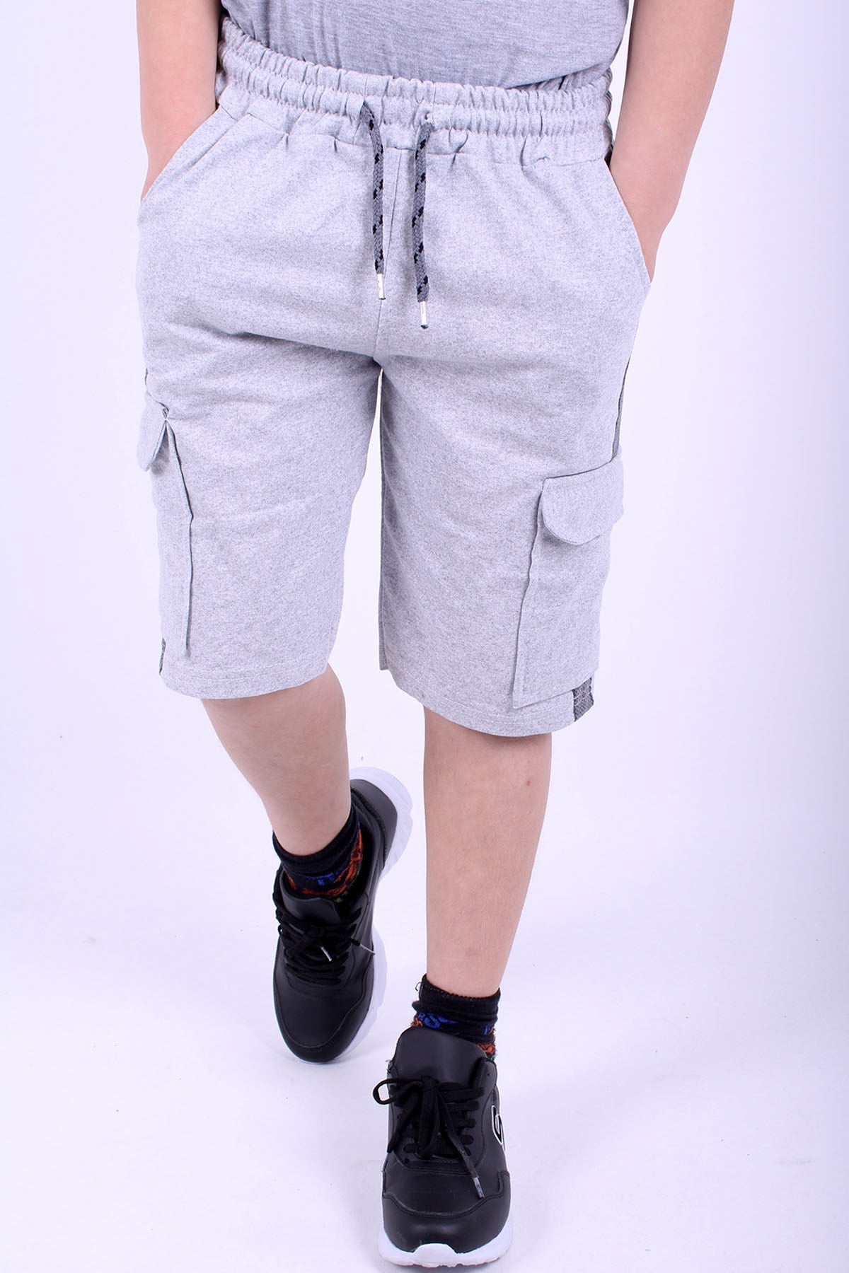 Boy'S Side Stripe Capri With Cargo Pocket