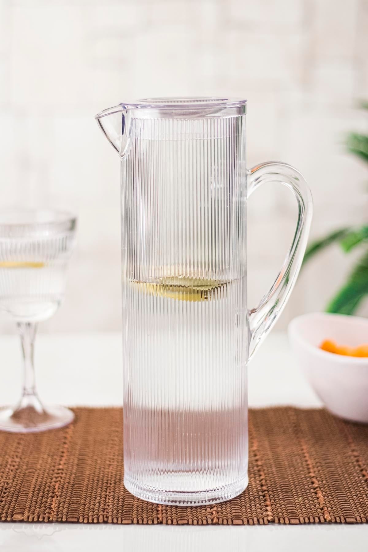 Acrylic Baroque 1.5 L Transparent Jug (Fits In The Refrigerator Door Shelf)