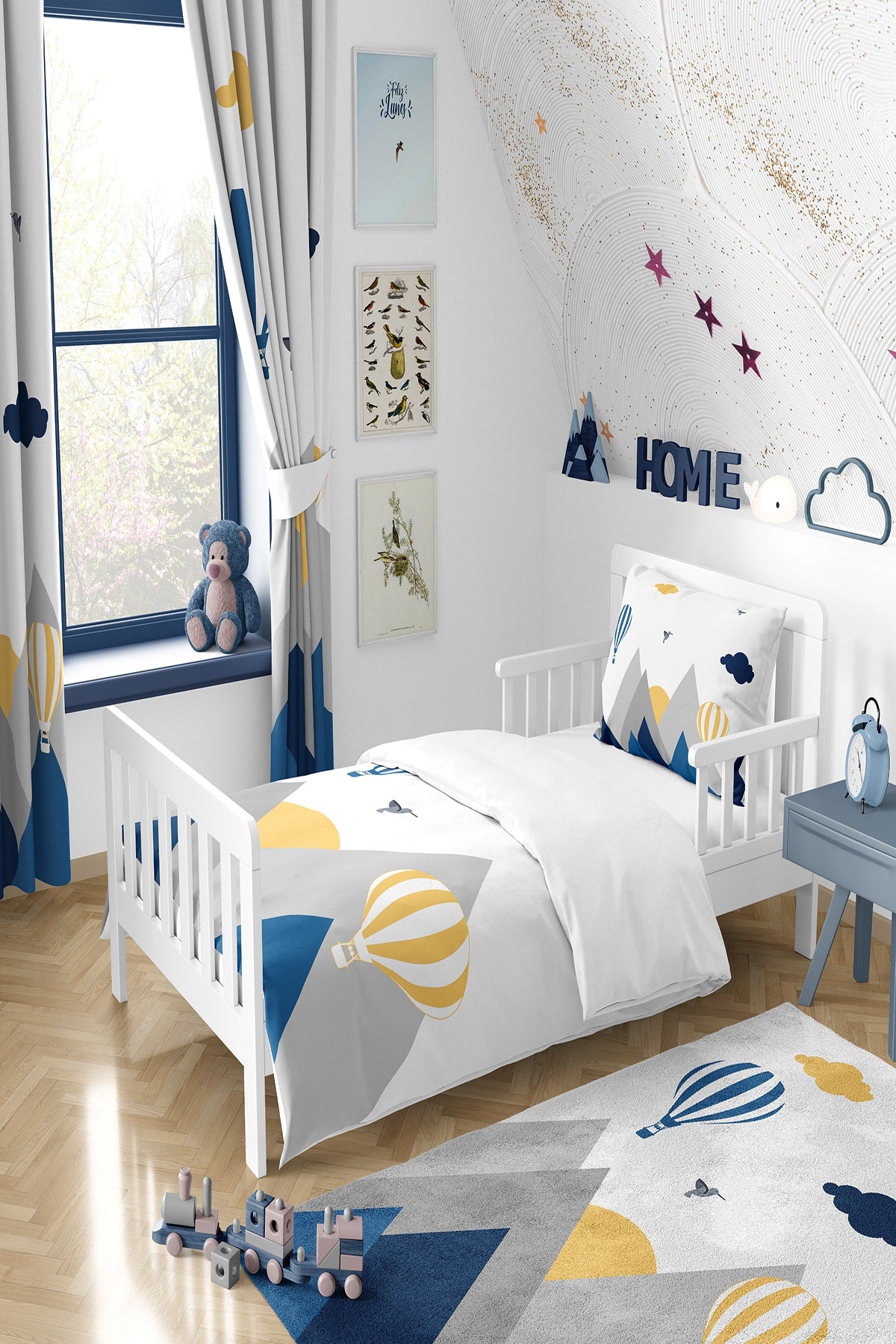 Blue Bird Valley Mountain Patterned Duvet Cover Set