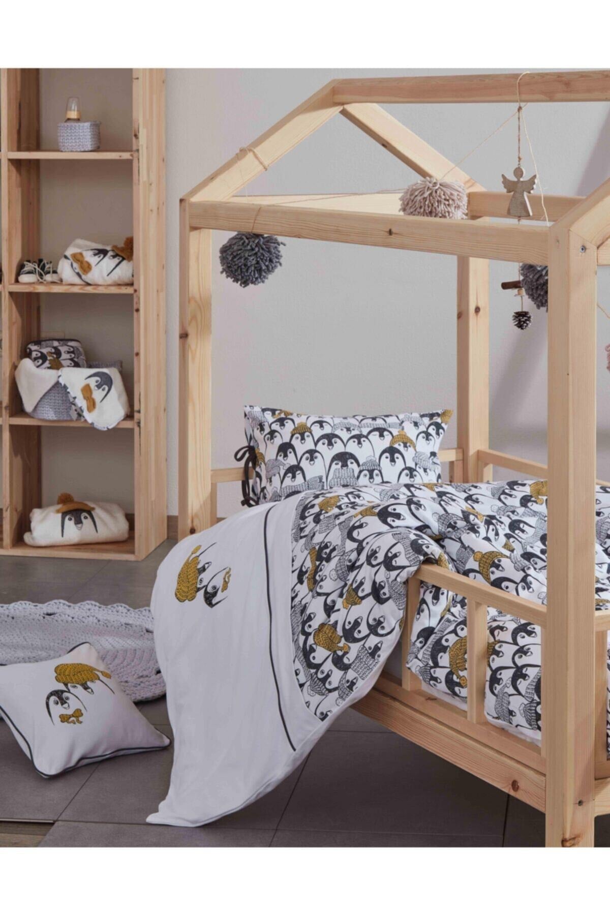 Pingu Organic Cotton Baby Duvet Cover Set White - Anthracite