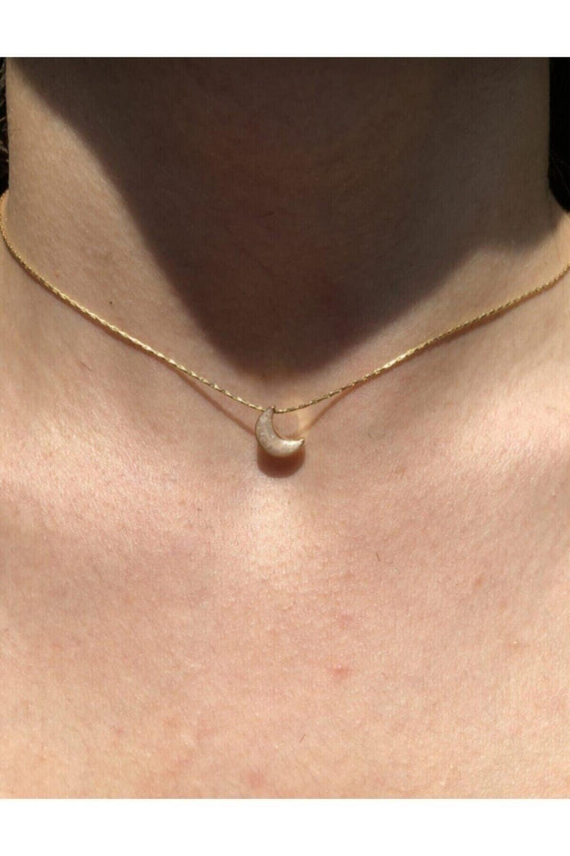 Women's Gold Plated Mother-of-Pearl Crescent Moon Necklace - Swordslife