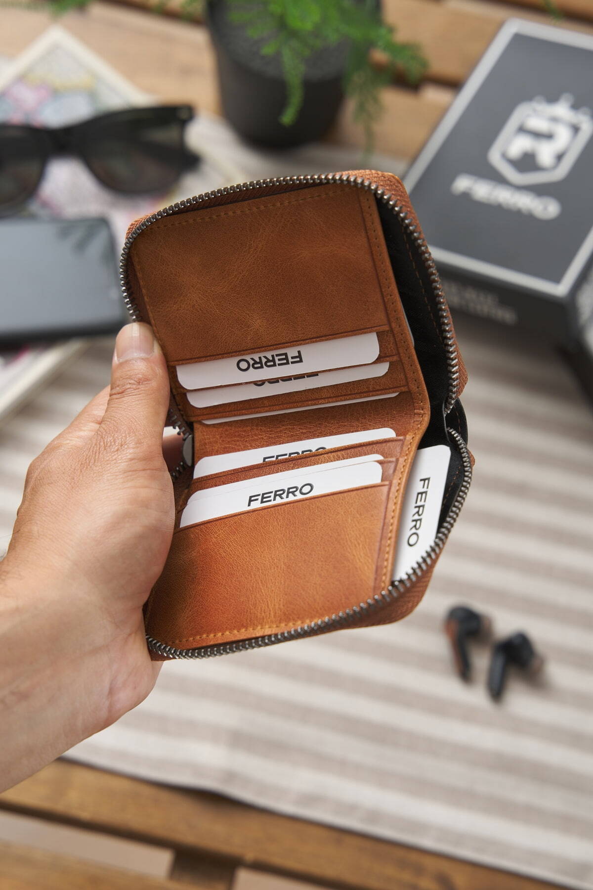 Stylish Genuine Leather Minimal Wallet Card Holder With Ferro Leather Gift Box