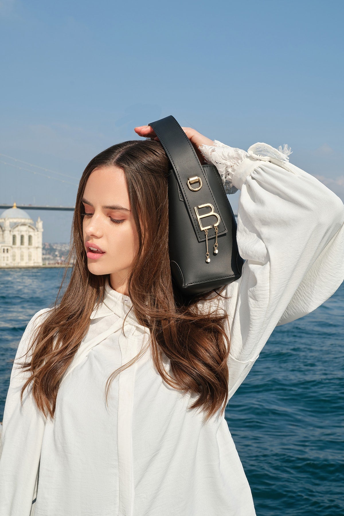 Women'S Hand And Shoulder Bag With Inner Wallet