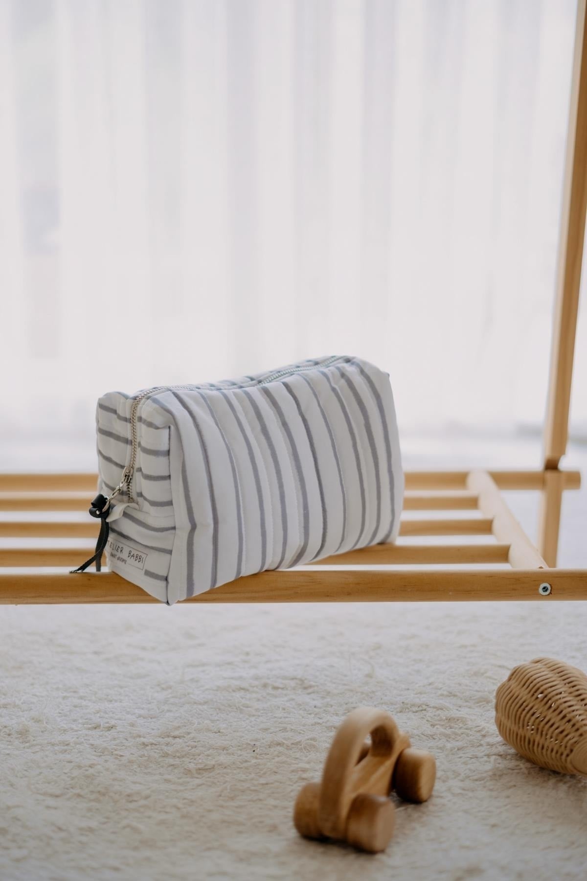 Care Bag - 100% Organic Cotton - Gray Striped