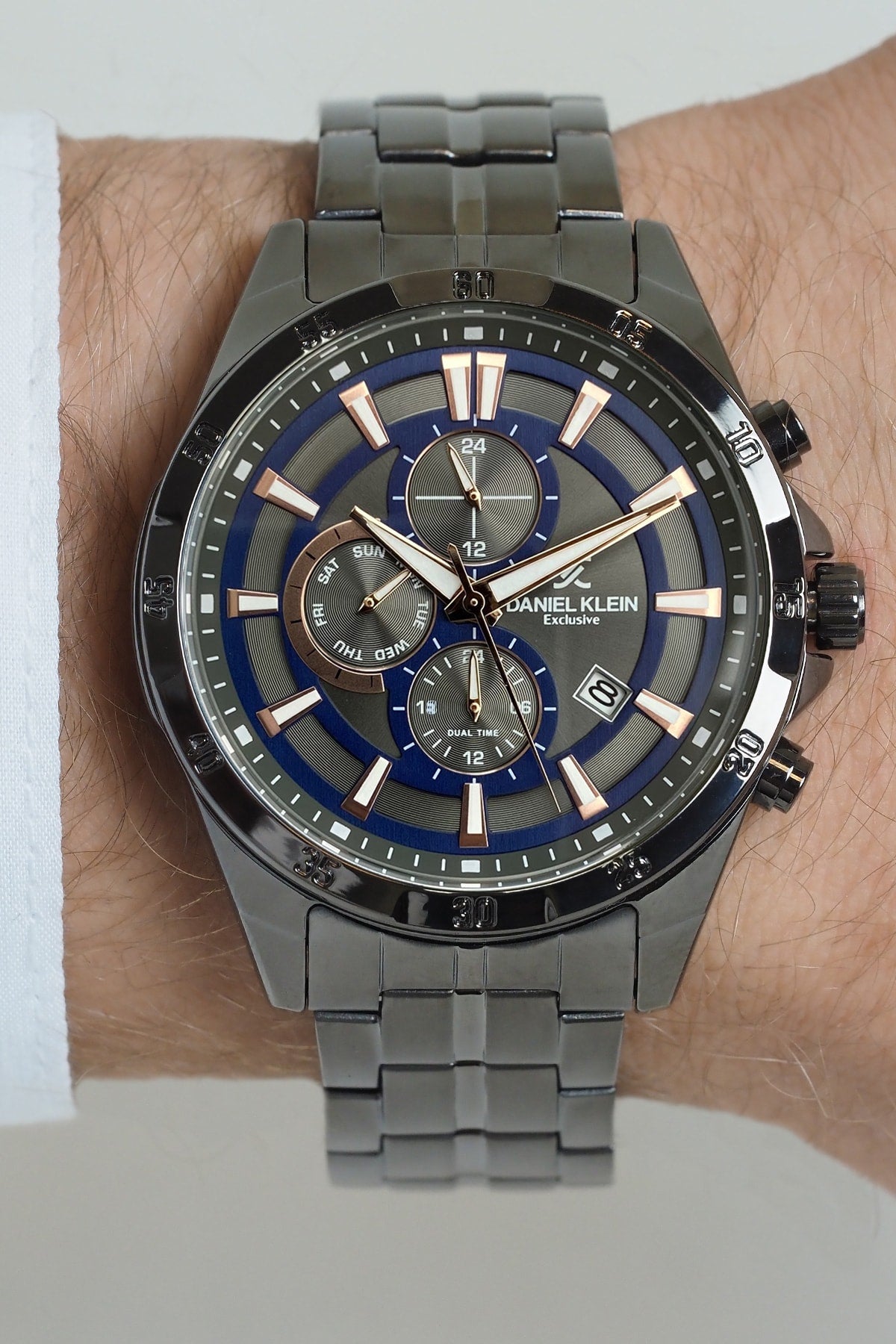 Men'S Wristwatch With 4 Functions