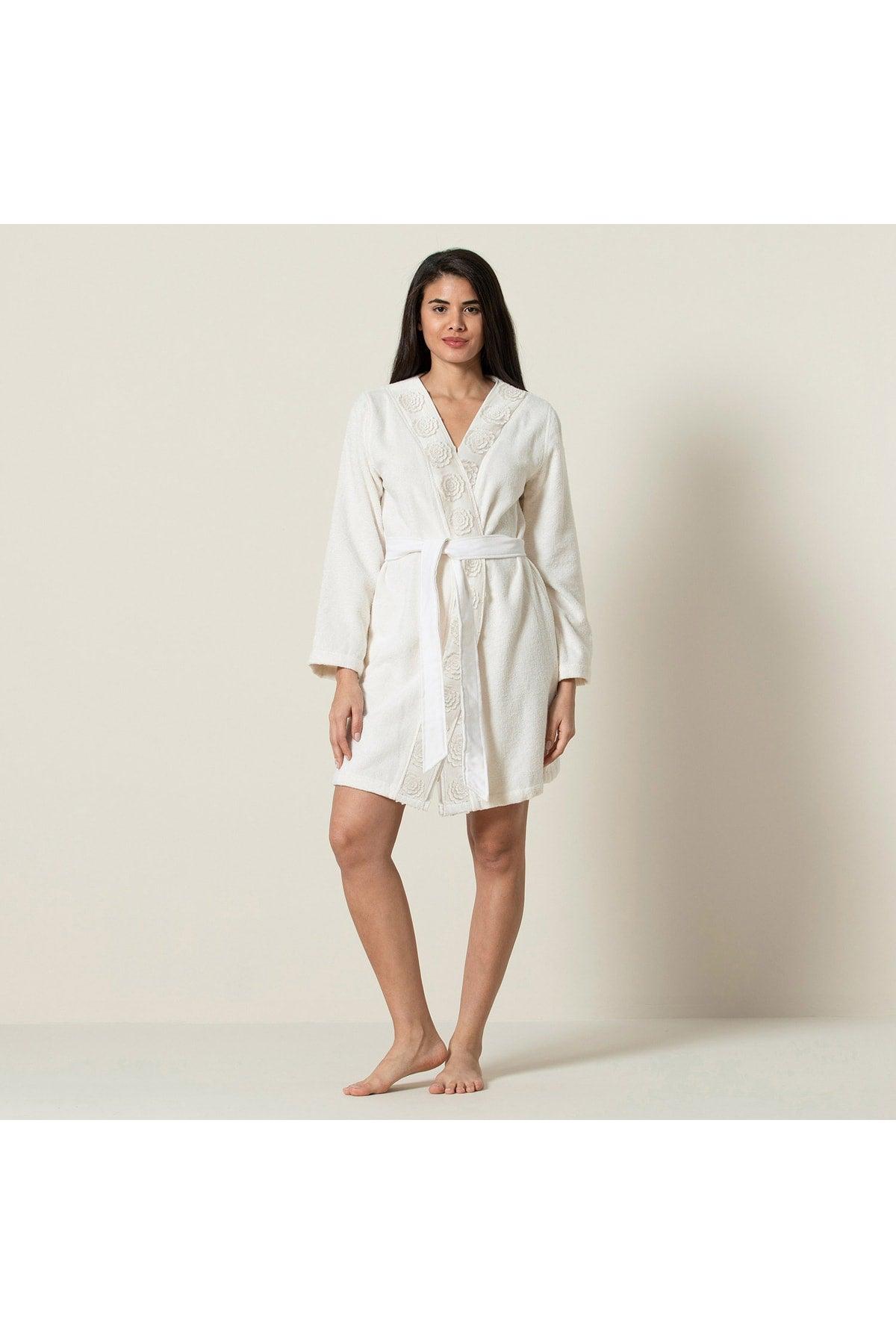 Geovan Women's Bathrobe Ecru - Swordslife