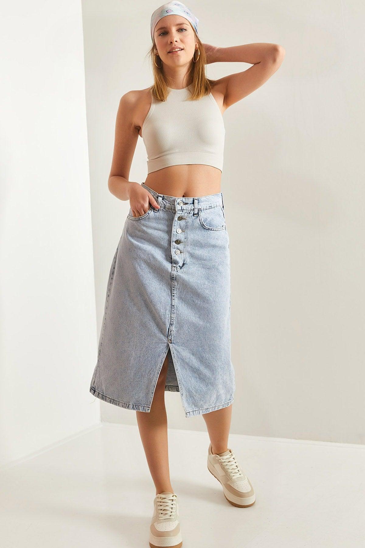 Women's Buttoned Straight Slit Denim Skirt - Swordslife