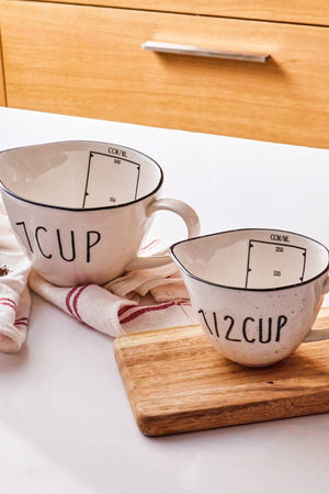 Veva Set Of 2 Porcelain Measuring Cups 240 Ml/480Ml