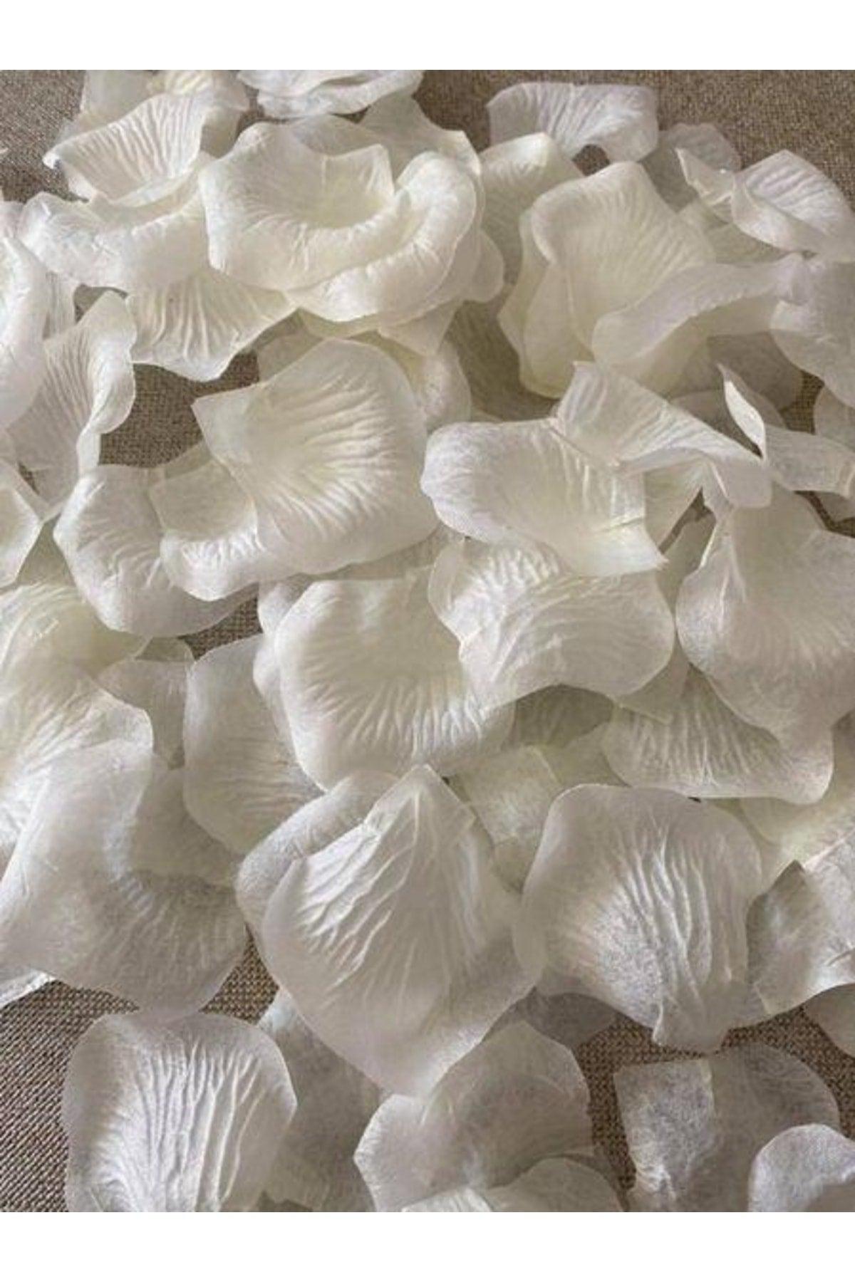 Cream Artificial Rose Petals 5x5cm 96 Pieces - Swordslife