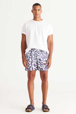 Men'S White-Navy Blue Standard Fit Regular Fit Side Pockets Patterned Swimwear Marine Shorts