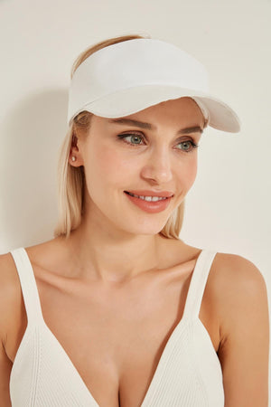 13363 White Tennis Hat