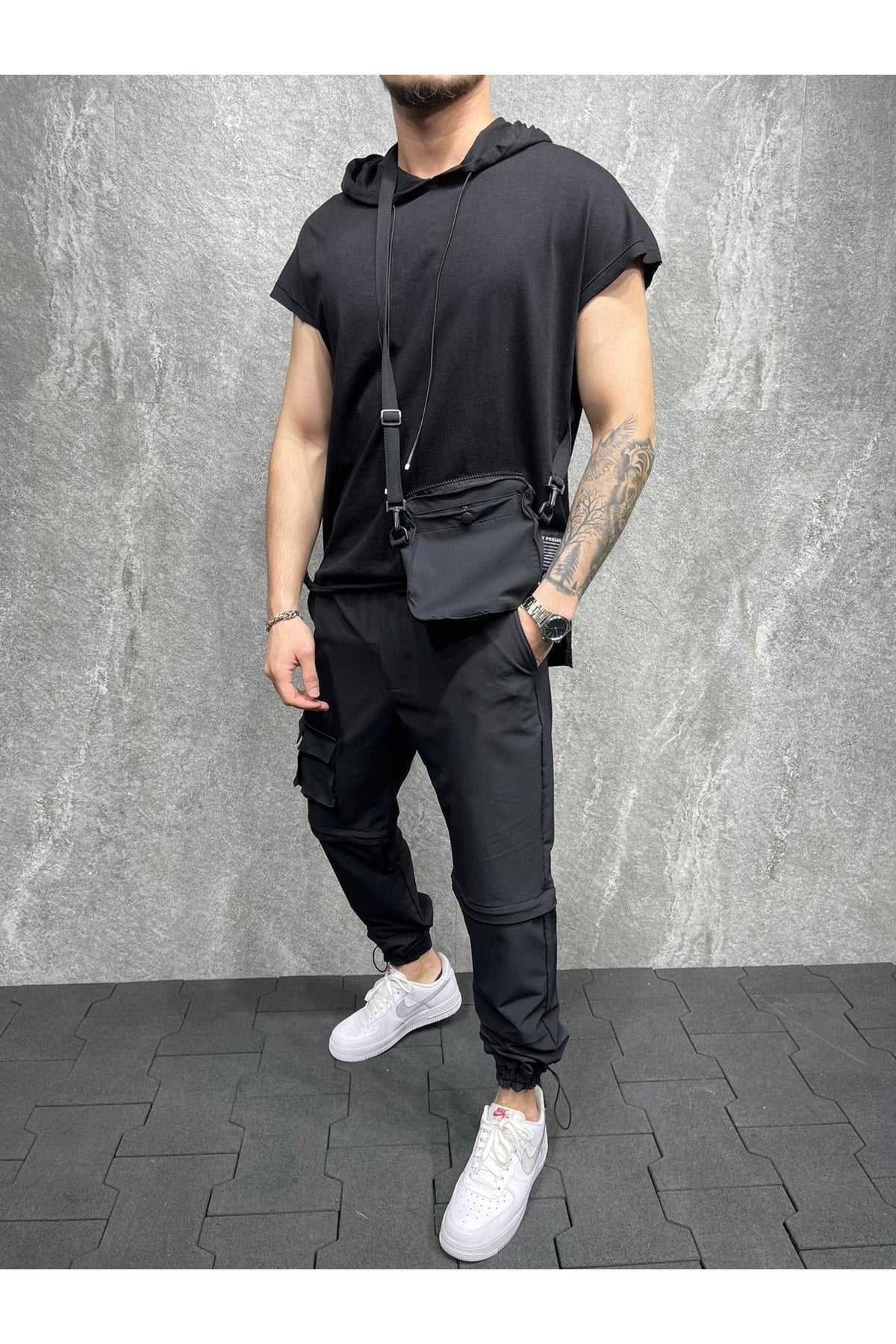 Men'S Black Bag Accessory Trousers+Tshirt