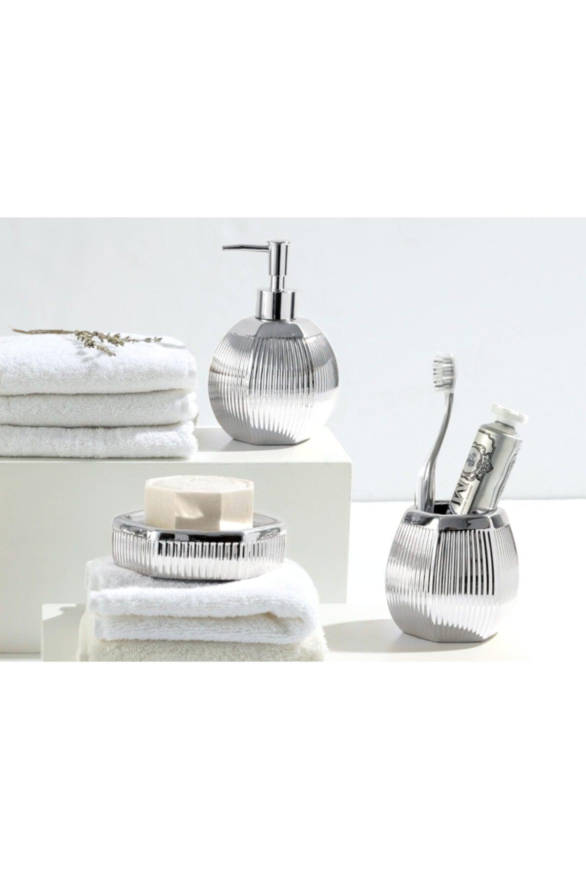 Bonar 3 Piece Bath Set - Silver - Swordslife