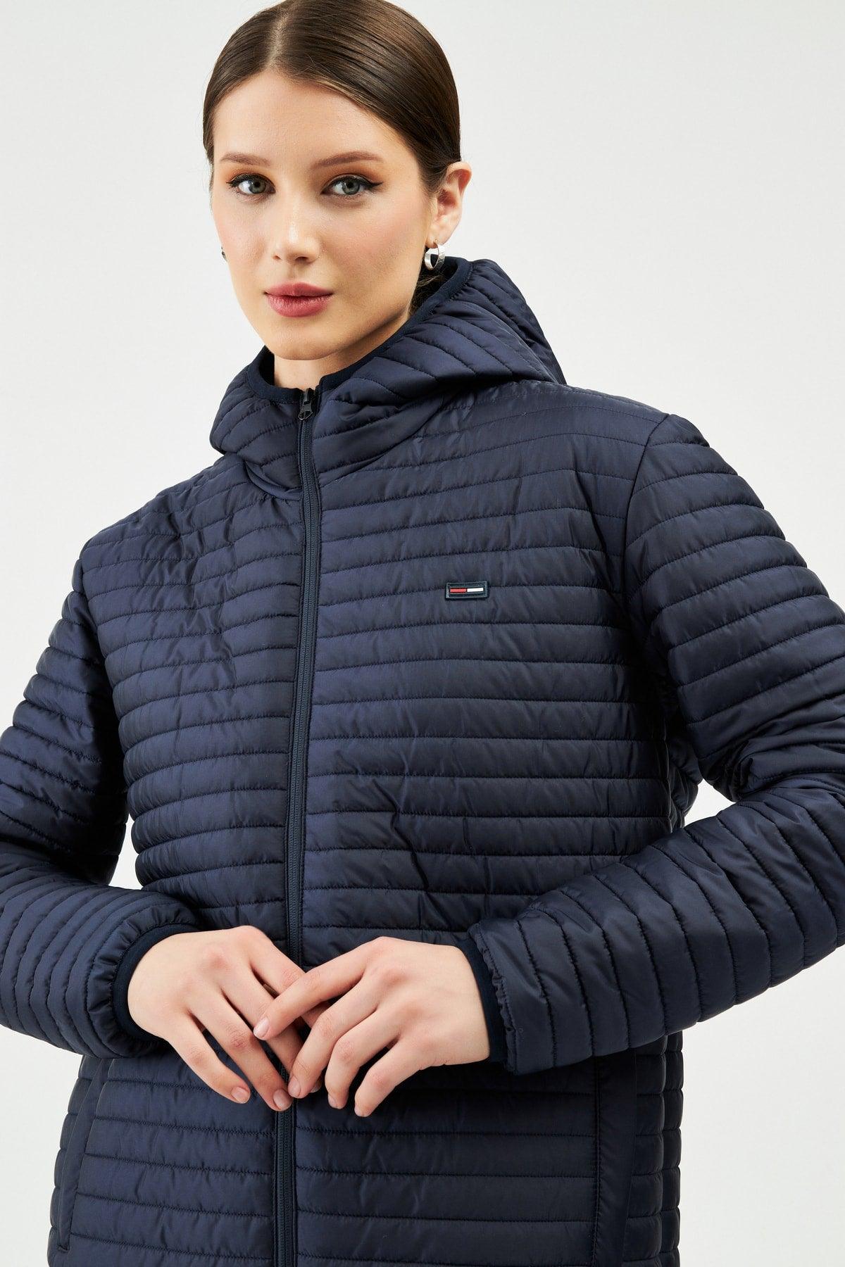 Women's Navy Blue Hooded Lined Water And Windproof Coat - Swordslife