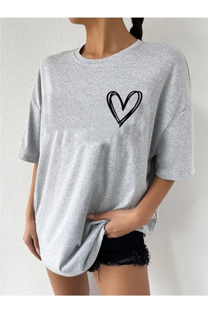Minimal Heart Print Oversize Tshirt. - Swordslife