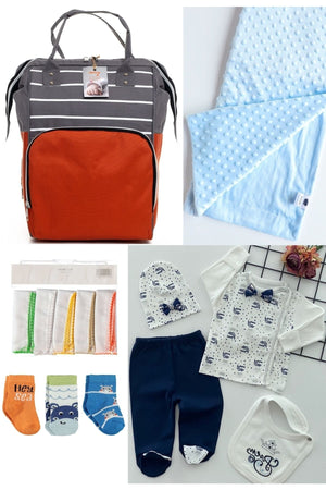 5 Piece Maternity Set (Baby Care Backpack, Hospital Exit, Chickpea Blanket, 10 Wipes And 3 Socks)